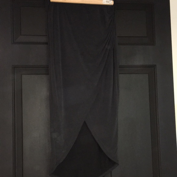 Grey skirt with front split - Picture 13 of 13